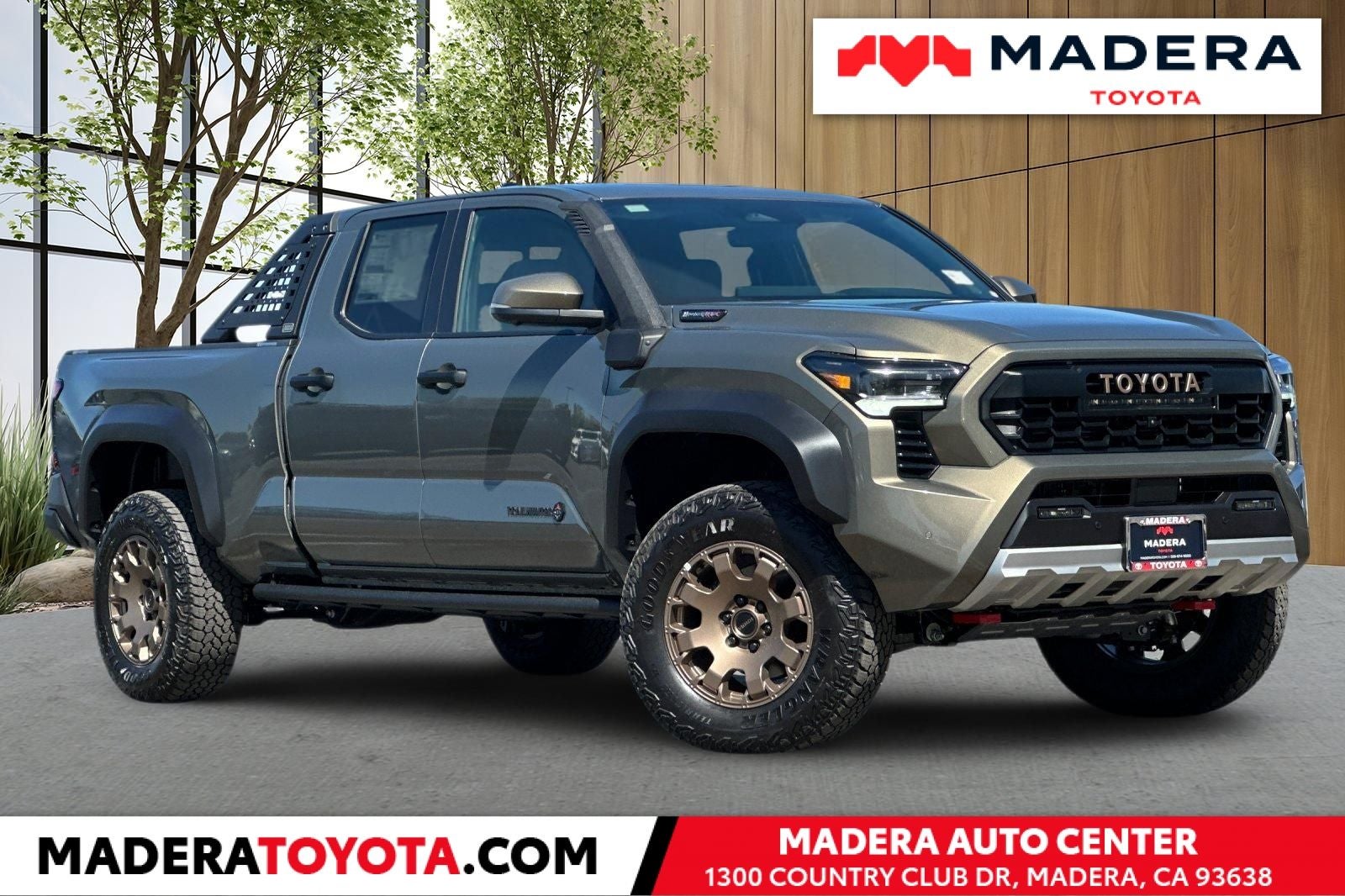 2026 Toyota Tacoma i-FORCE MAX Trailhunter