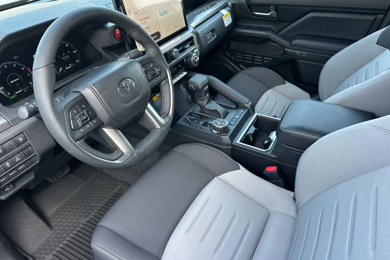 2026 Toyota Tacoma i-FORCE MAX TRD Off-Road i-FORCE MAX