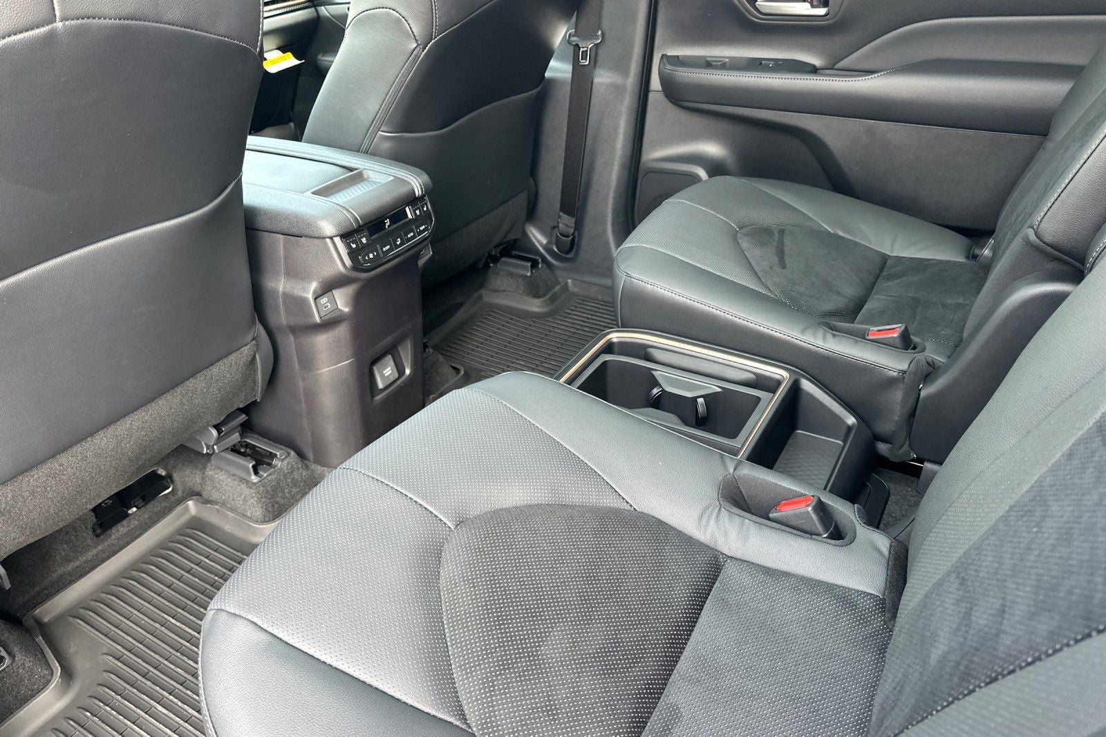 2026 Toyota Grand Highlander Hybrid Hybrid MAX Platinum