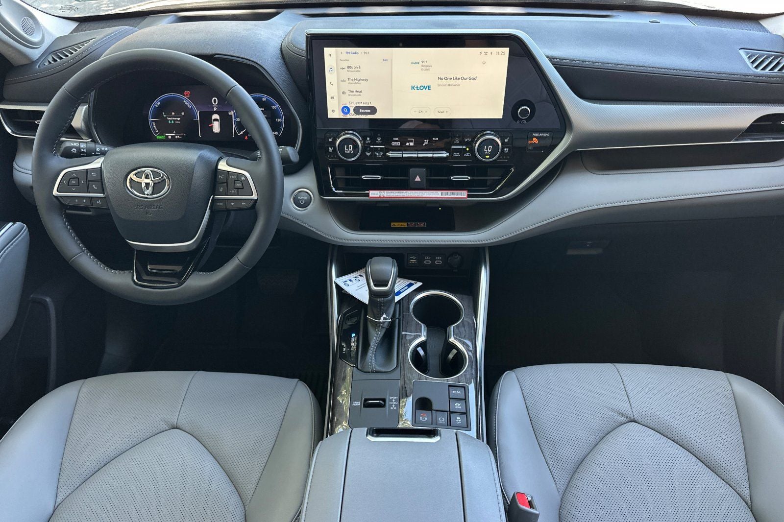 2026 Toyota Highlander Hybrid Hybrid Platinum