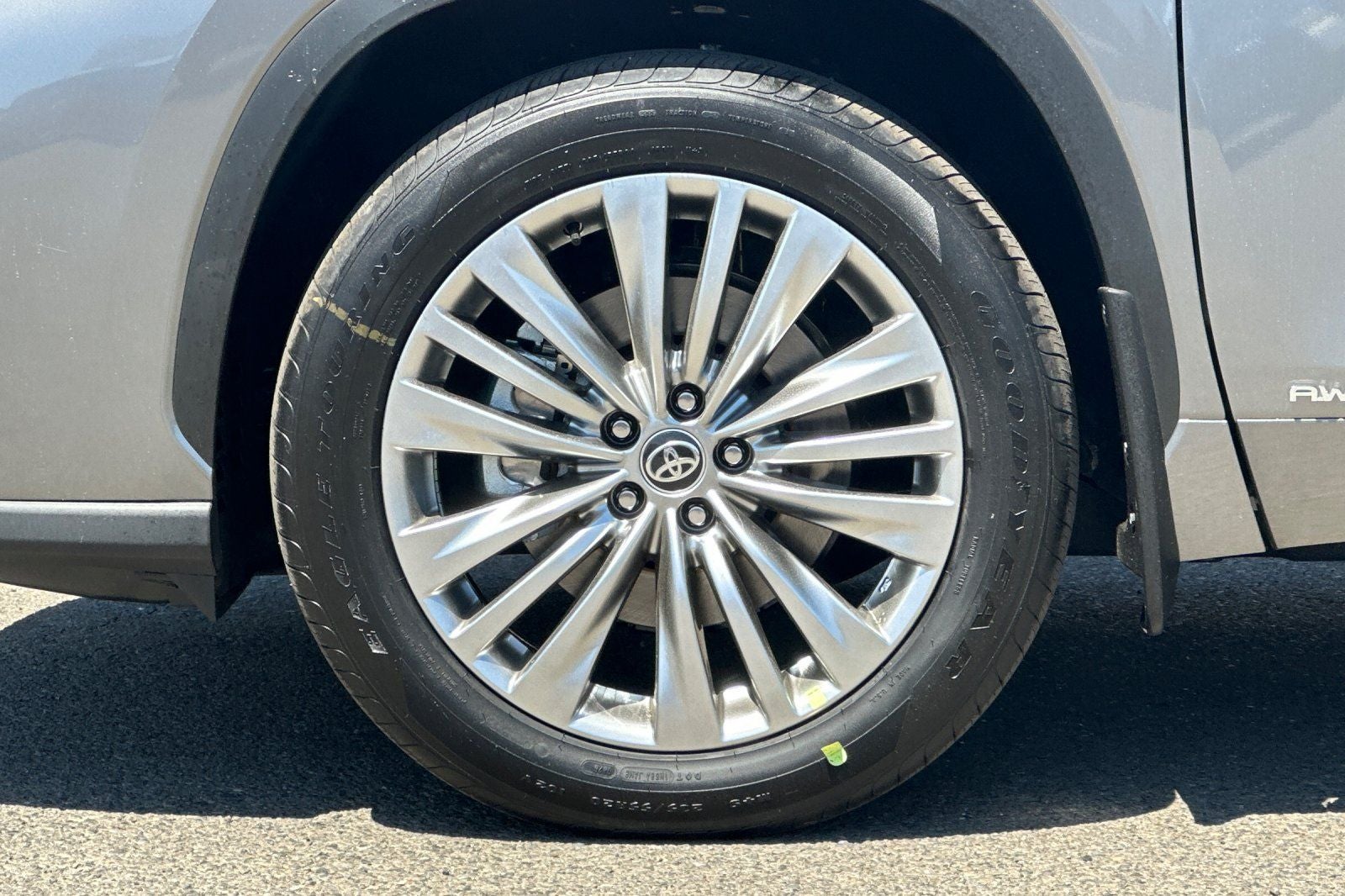 2026 Toyota Highlander Hybrid Hybrid Platinum