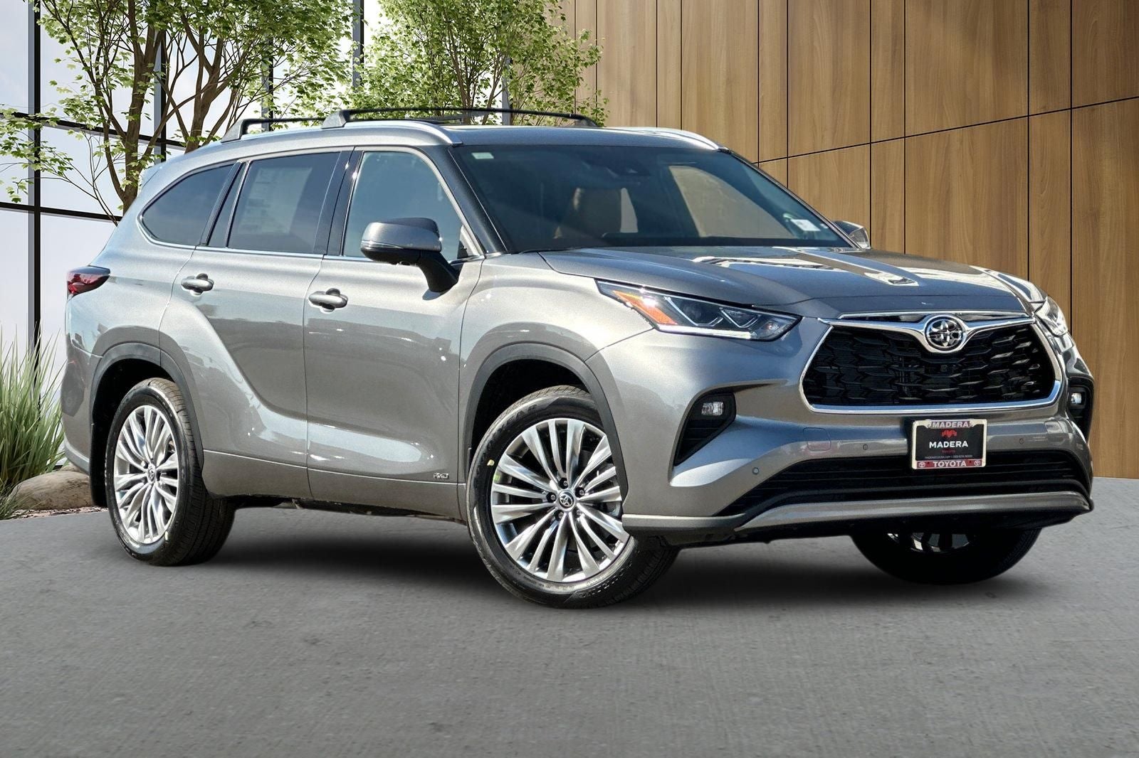 2026 Toyota Highlander Hybrid Hybrid Platinum