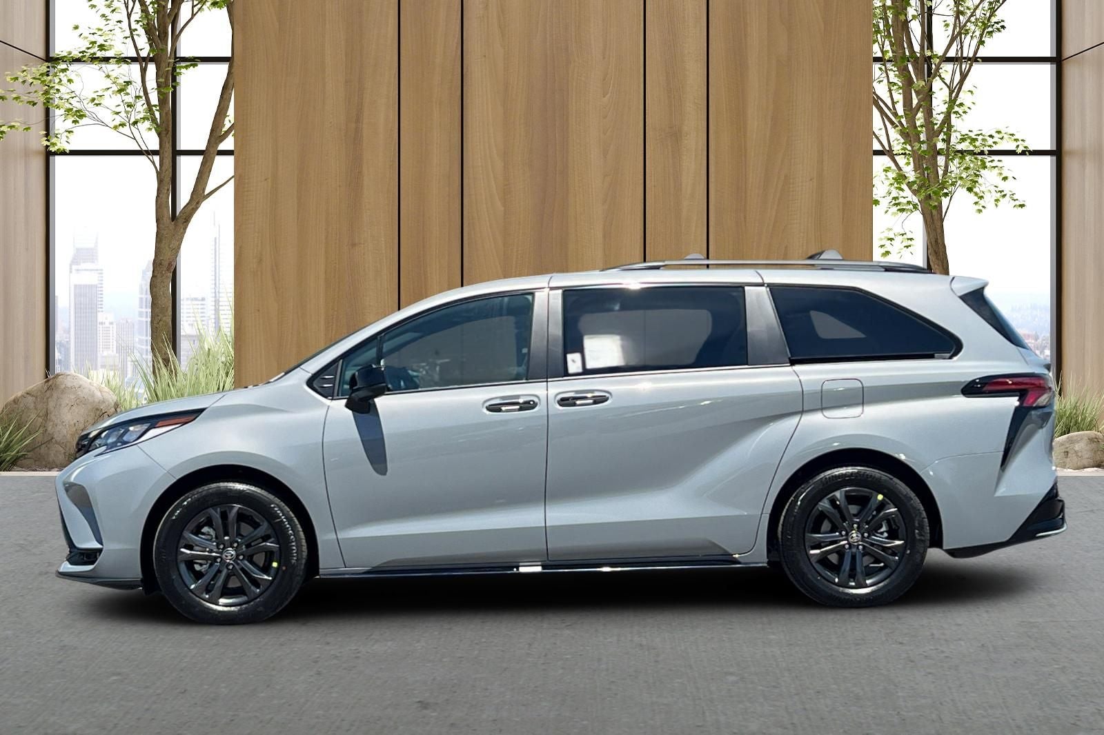 2026 Toyota Sienna XSE 7 Passenger