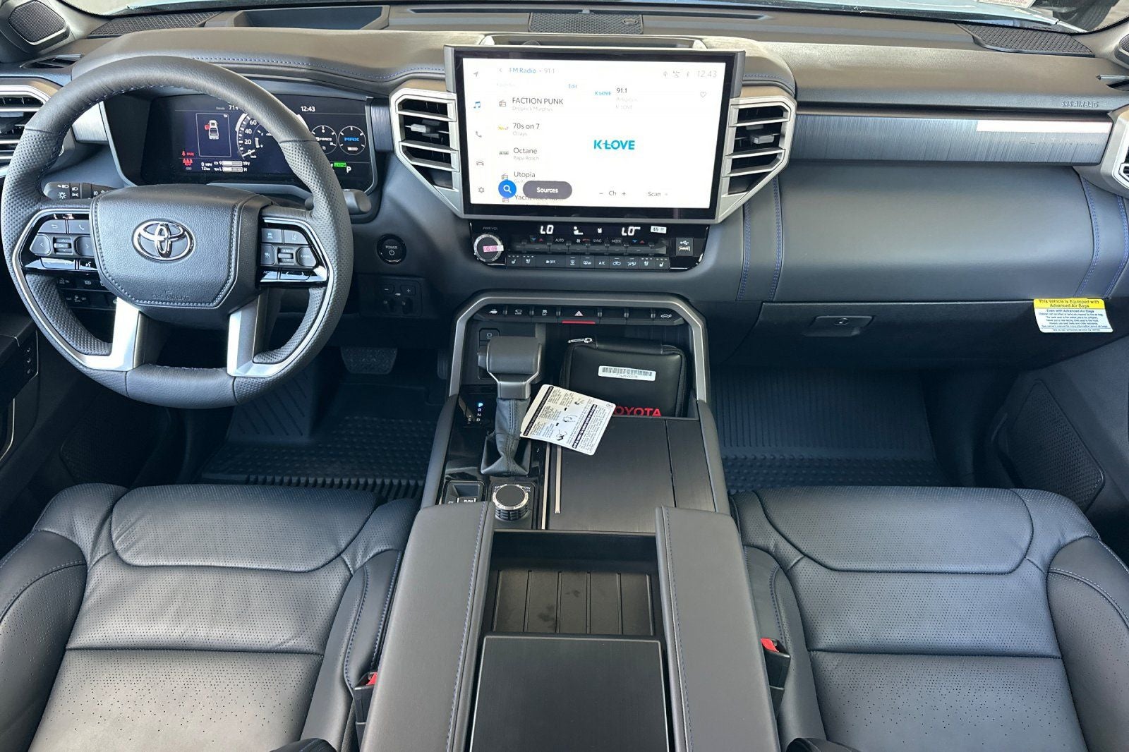 2026 Toyota Tundra i-FORCE MAX Platinum i-FORCE MAX