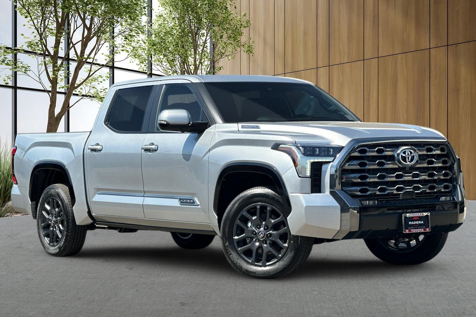 2026 Toyota Tundra i-FORCE MAX Platinum i-FORCE MAX