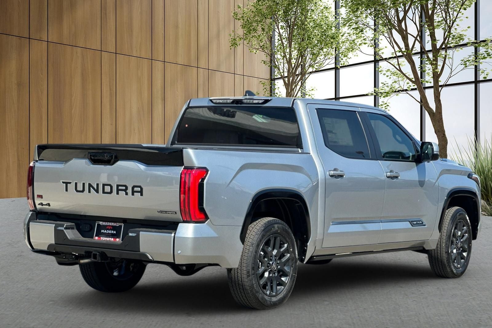 2026 Toyota Tundra i-FORCE MAX Platinum i-FORCE MAX
