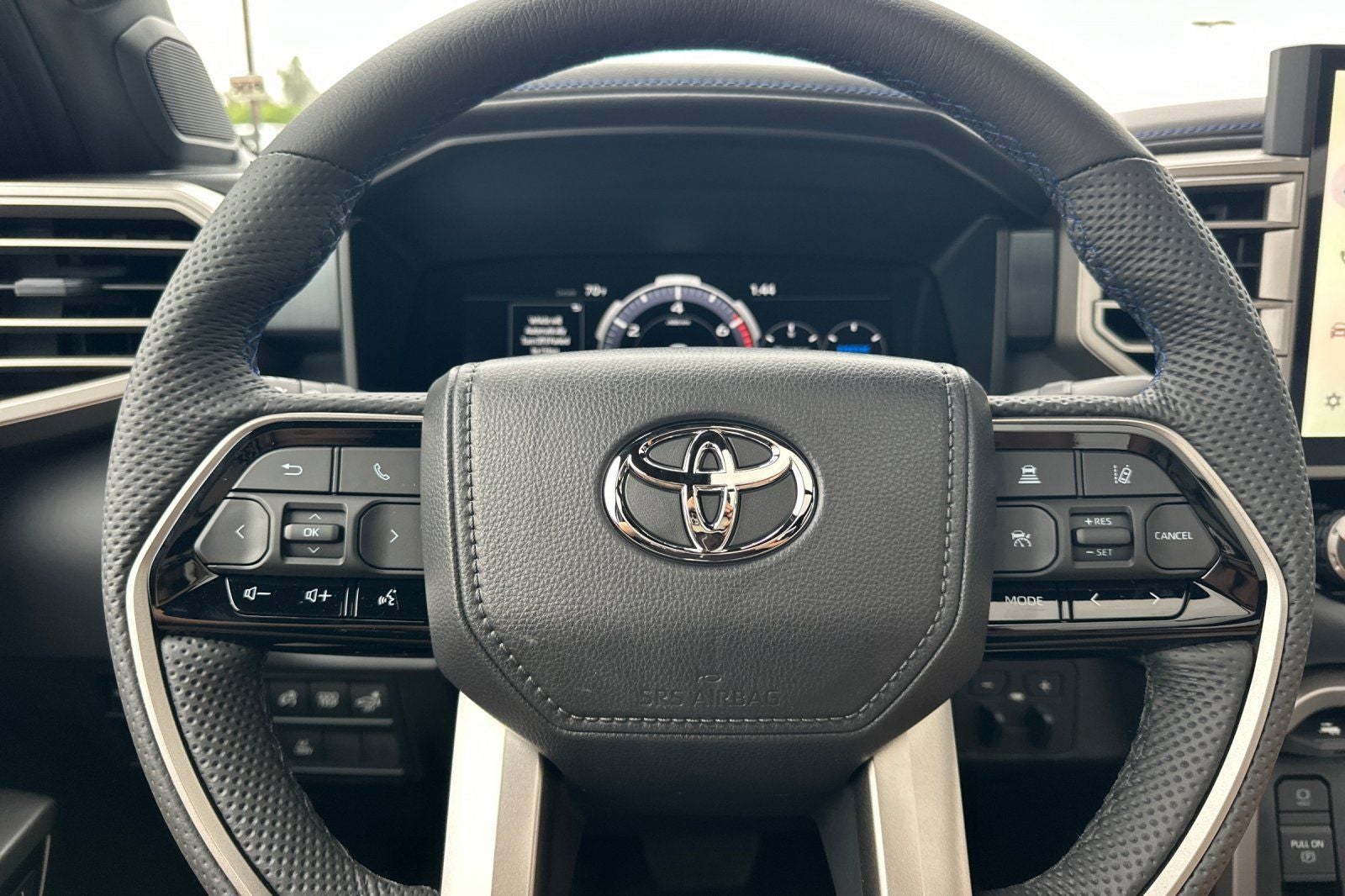 2026 Toyota Tundra i-FORCE MAX Platinum i-FORCE MAX