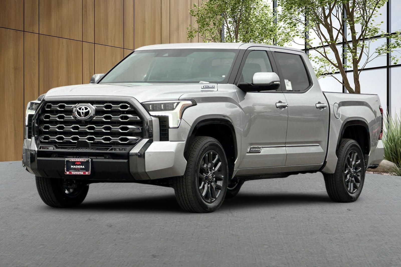 2026 Toyota Tundra i-FORCE MAX Platinum i-FORCE MAX