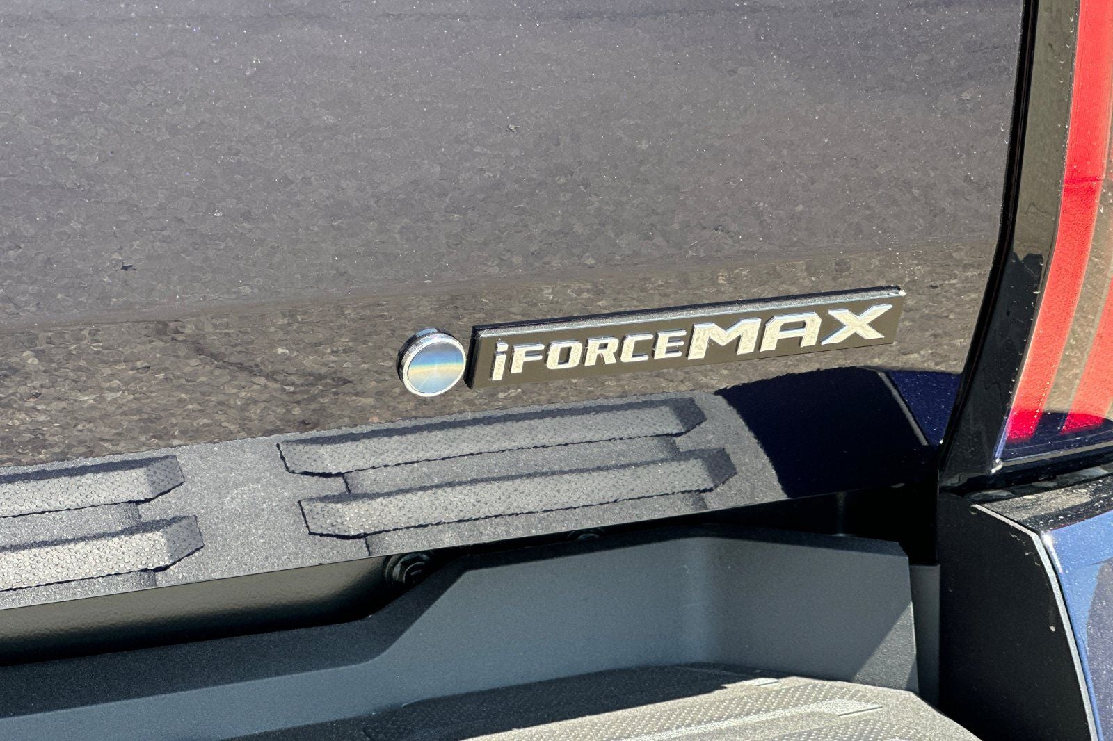2026 Toyota Tundra i-FORCE MAX Platinum i-FORCE MAX
