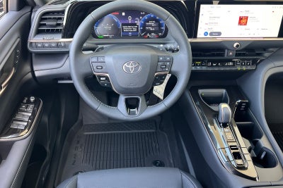 2026 Toyota Toyota Crown Signia XLE