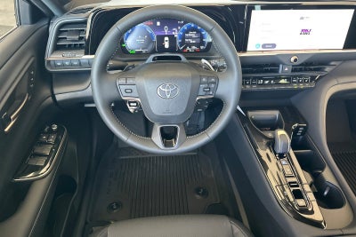2026 Toyota Toyota Crown Signia Limited
