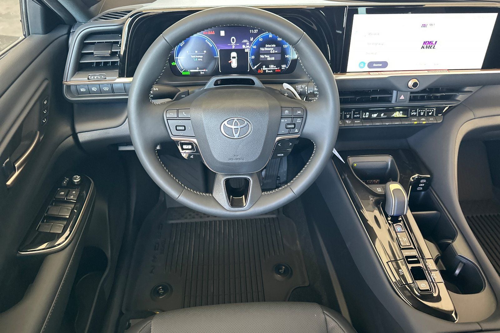 2026 Toyota Toyota Crown Signia Limited