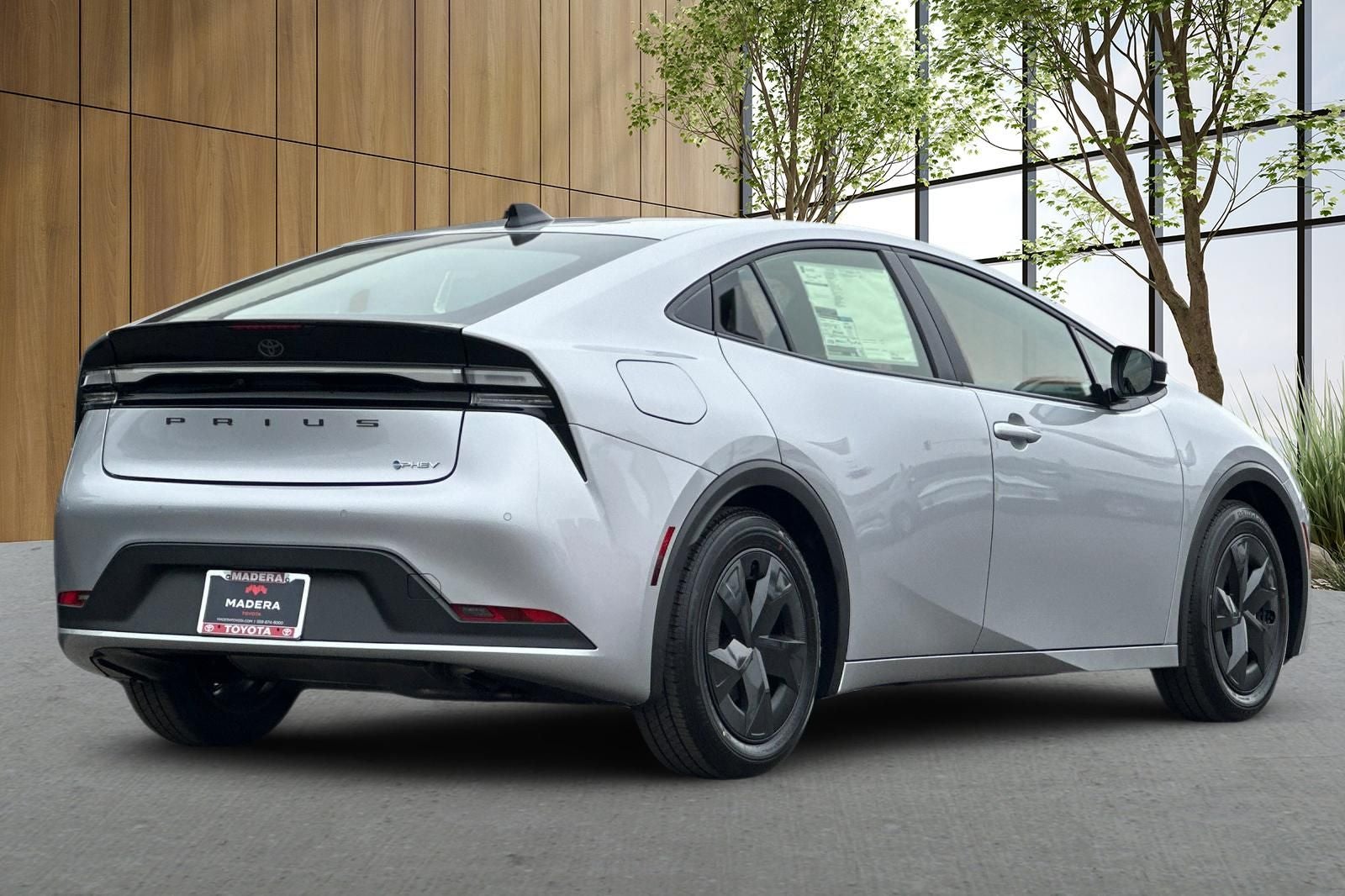 2026 Toyota Prius Plug-in Hybrid SE