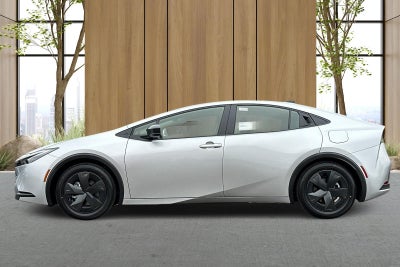 2026 Toyota Prius Plug-in Hybrid SE