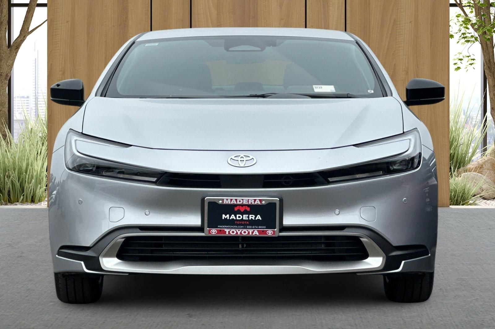 2026 Toyota Prius Plug-in Hybrid SE