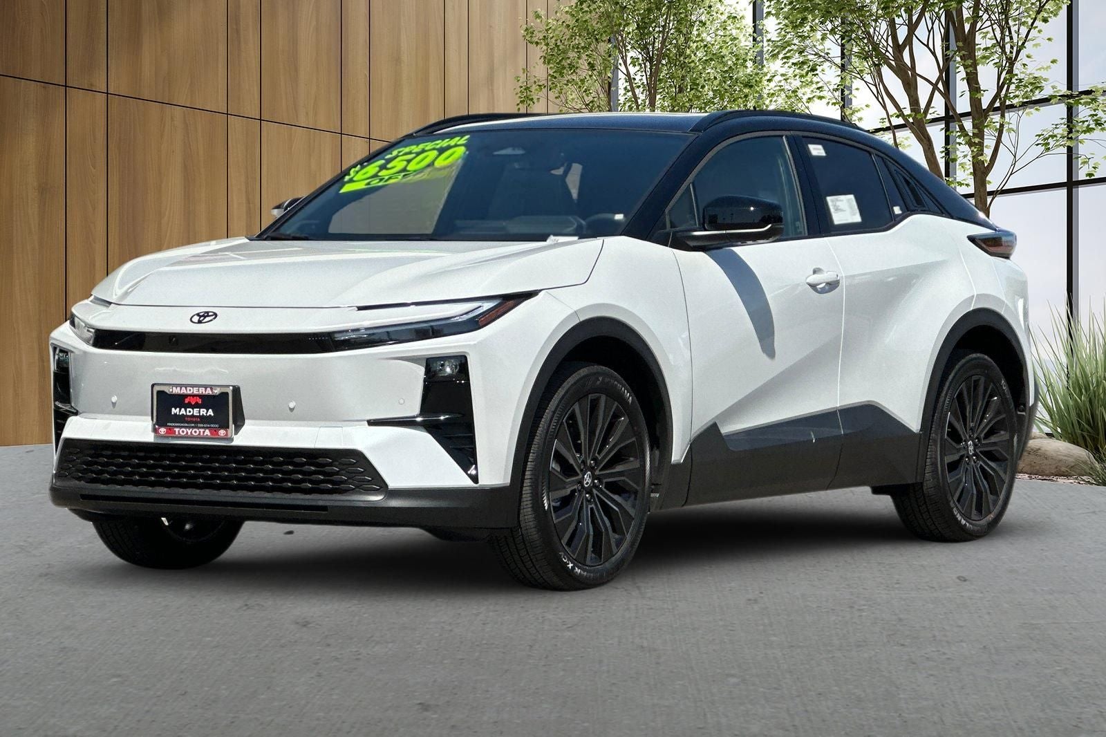 2026 Toyota C-HR XSE