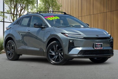 2026 Toyota C-HR SE