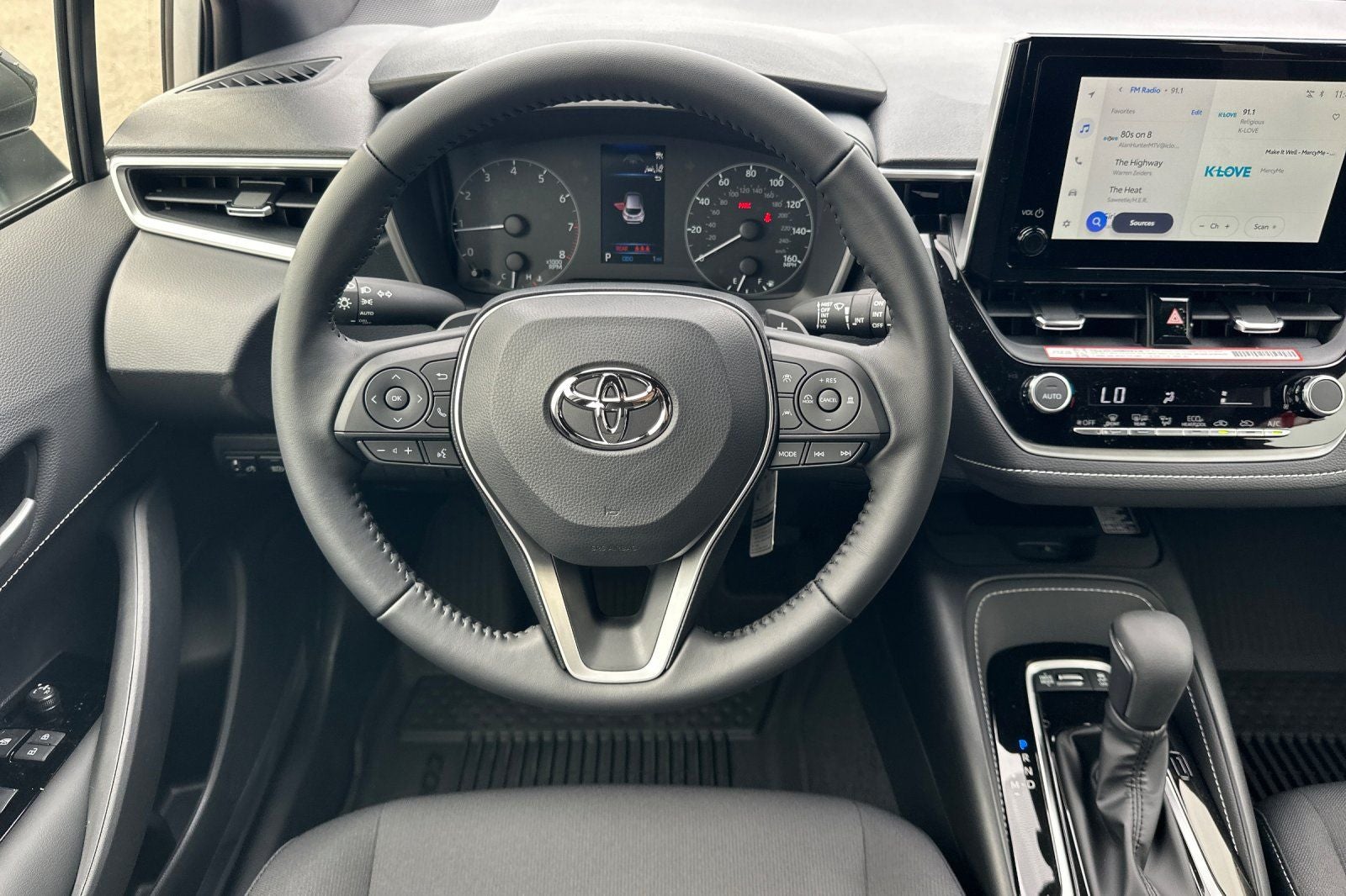 2026 Toyota Corolla Hatchback SE