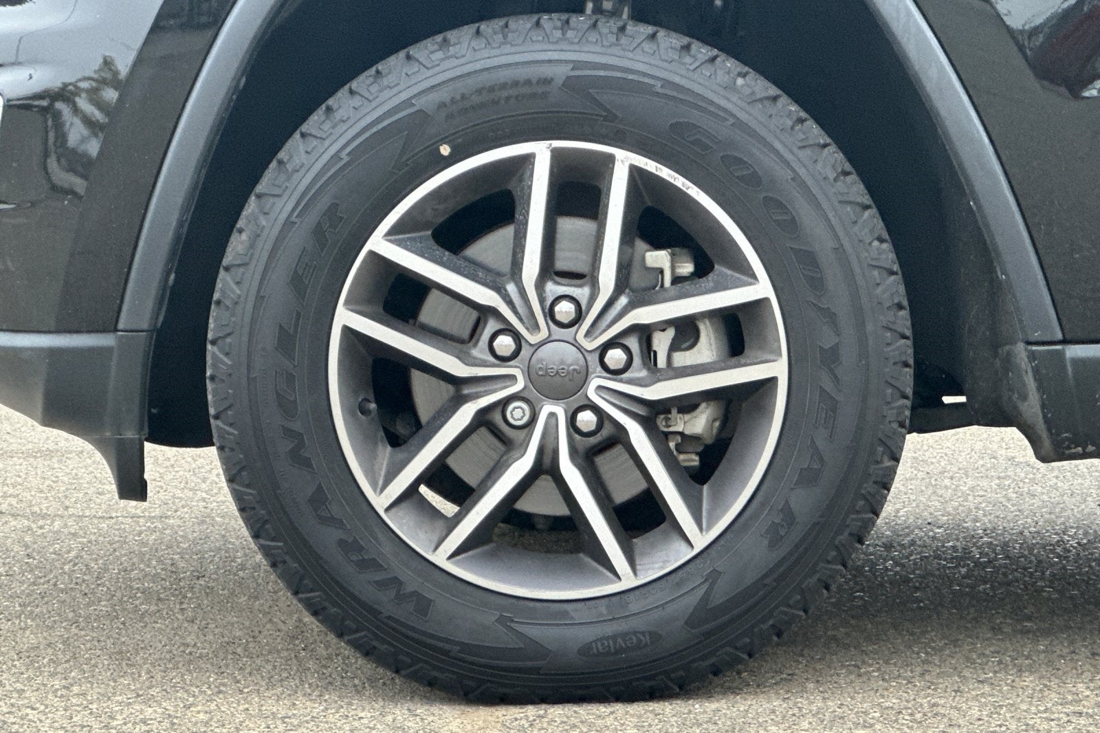 2020 Jeep Grand Cherokee Base