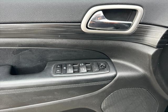 2020 Jeep Grand Cherokee Base