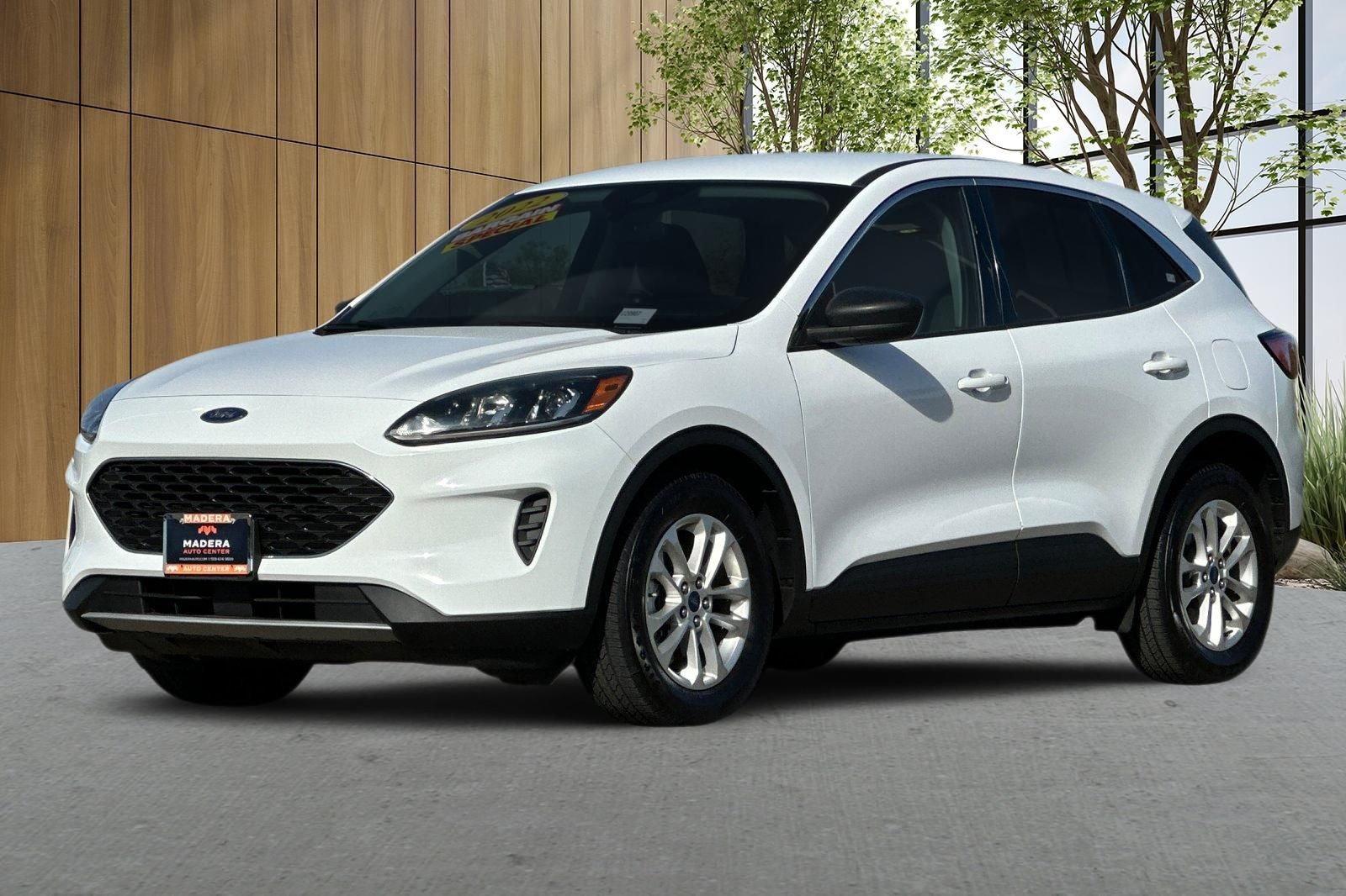 2022 Ford Escape Hybrid SE