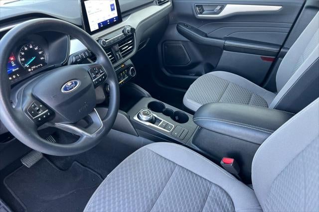 2022 Ford Escape Hybrid SE