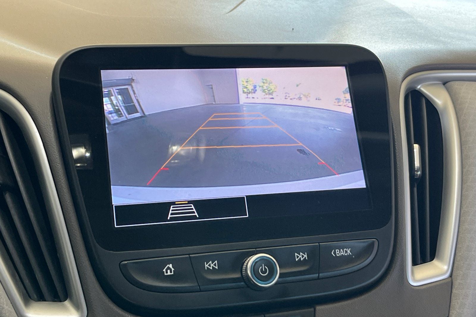 2022 Chevrolet Malibu LS 1LS