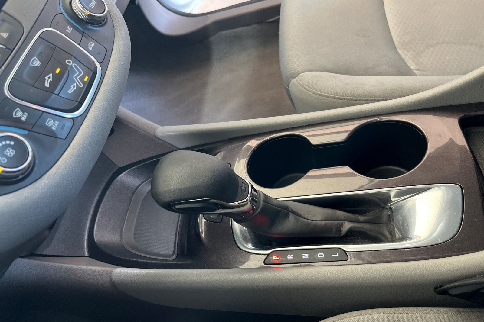 2022 Chevrolet Malibu LS 1LS