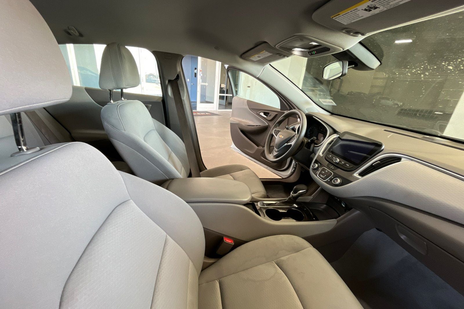 2022 Chevrolet Malibu LS 1LS