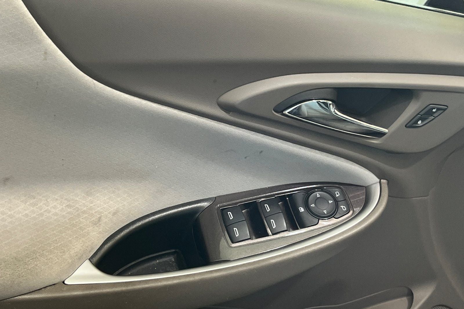 2022 Chevrolet Malibu LS 1LS