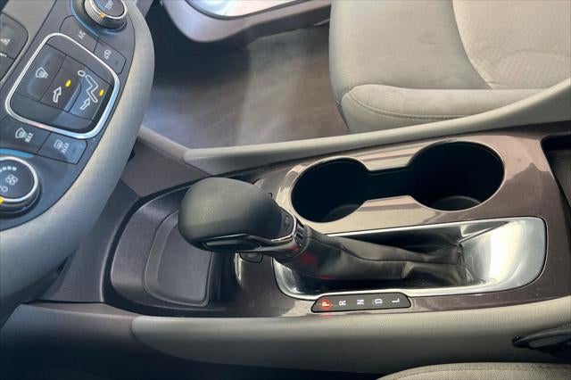 2022 Chevrolet Malibu LS 1LS