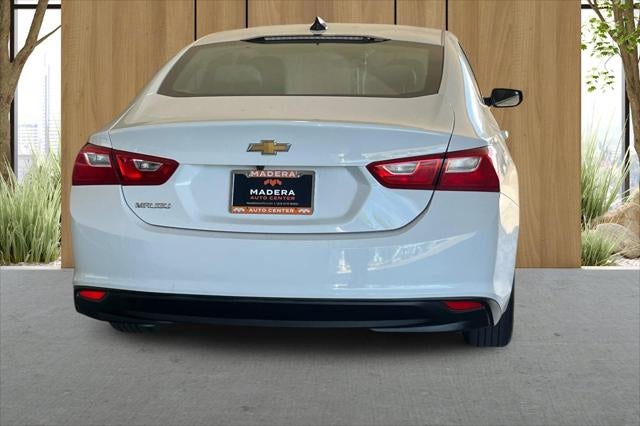2022 Chevrolet Malibu LS 1LS