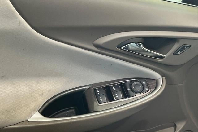 2022 Chevrolet Malibu LS 1LS