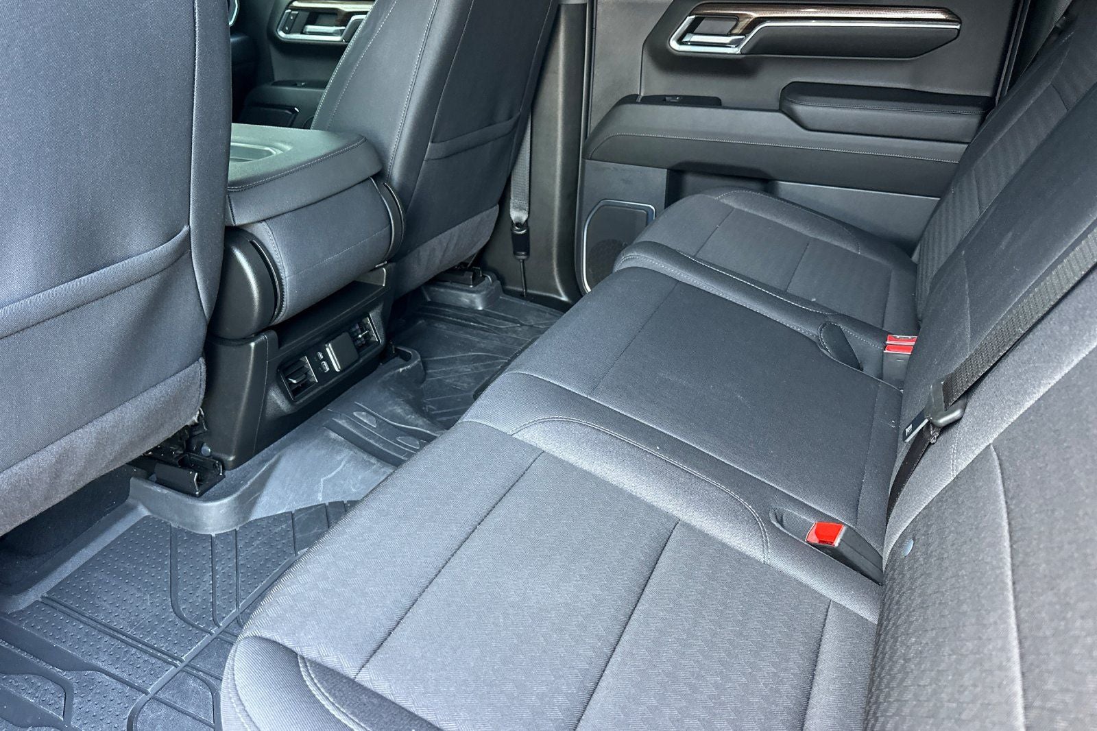 2024 Chevrolet Silverado 1500 LT LT1
