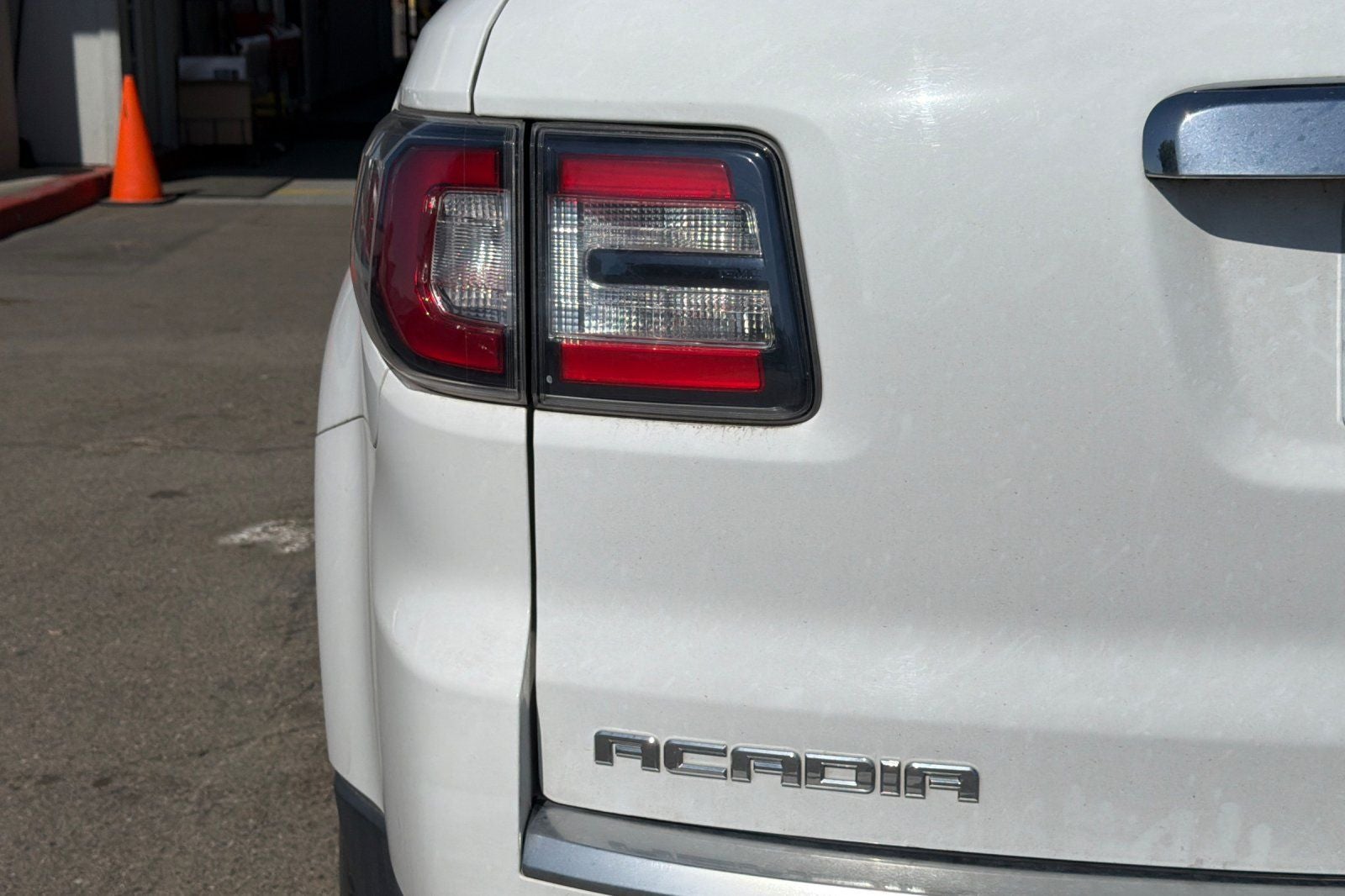 2016 GMC Acadia SLE-1