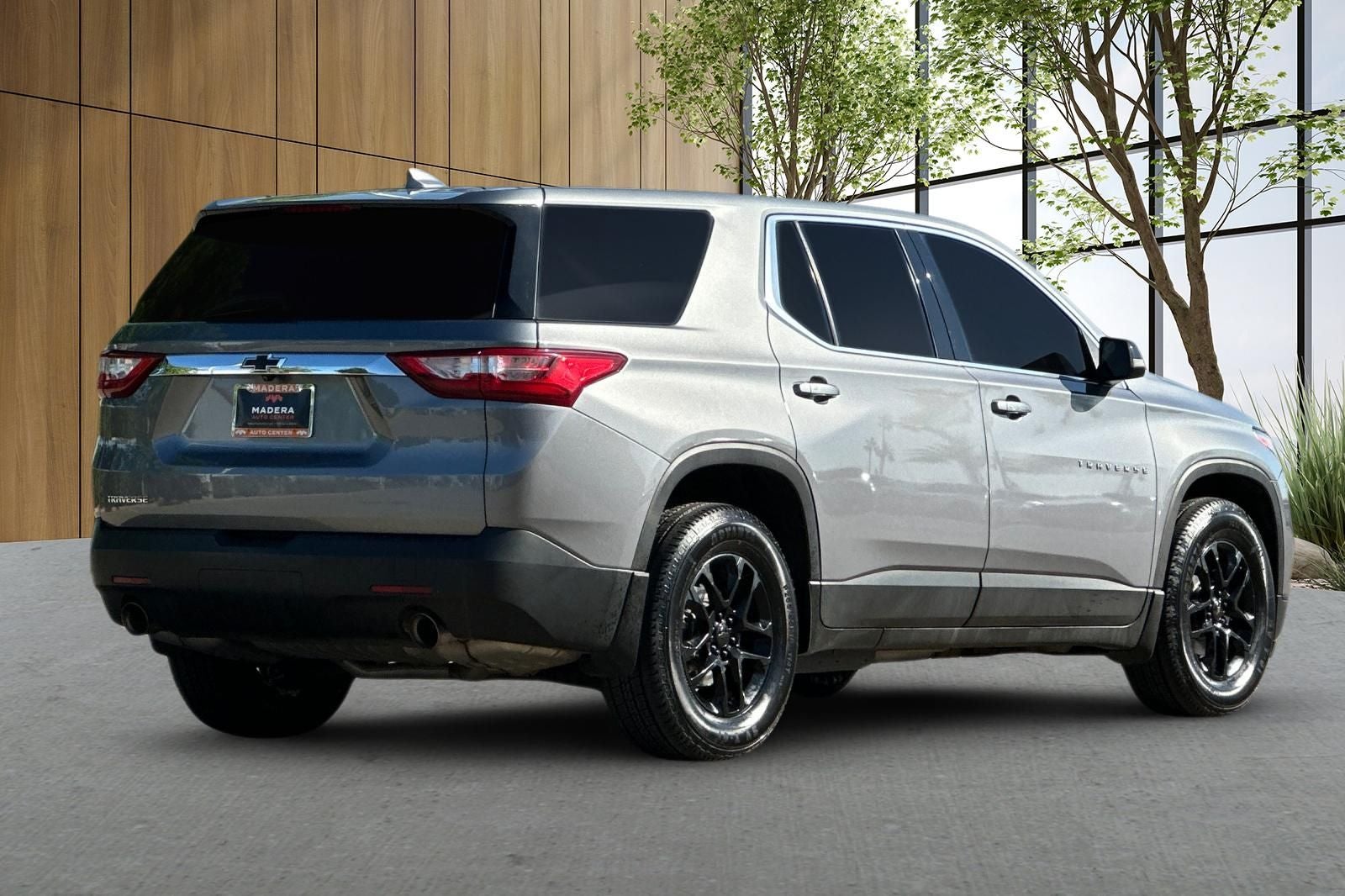 2021 Chevrolet Traverse LS