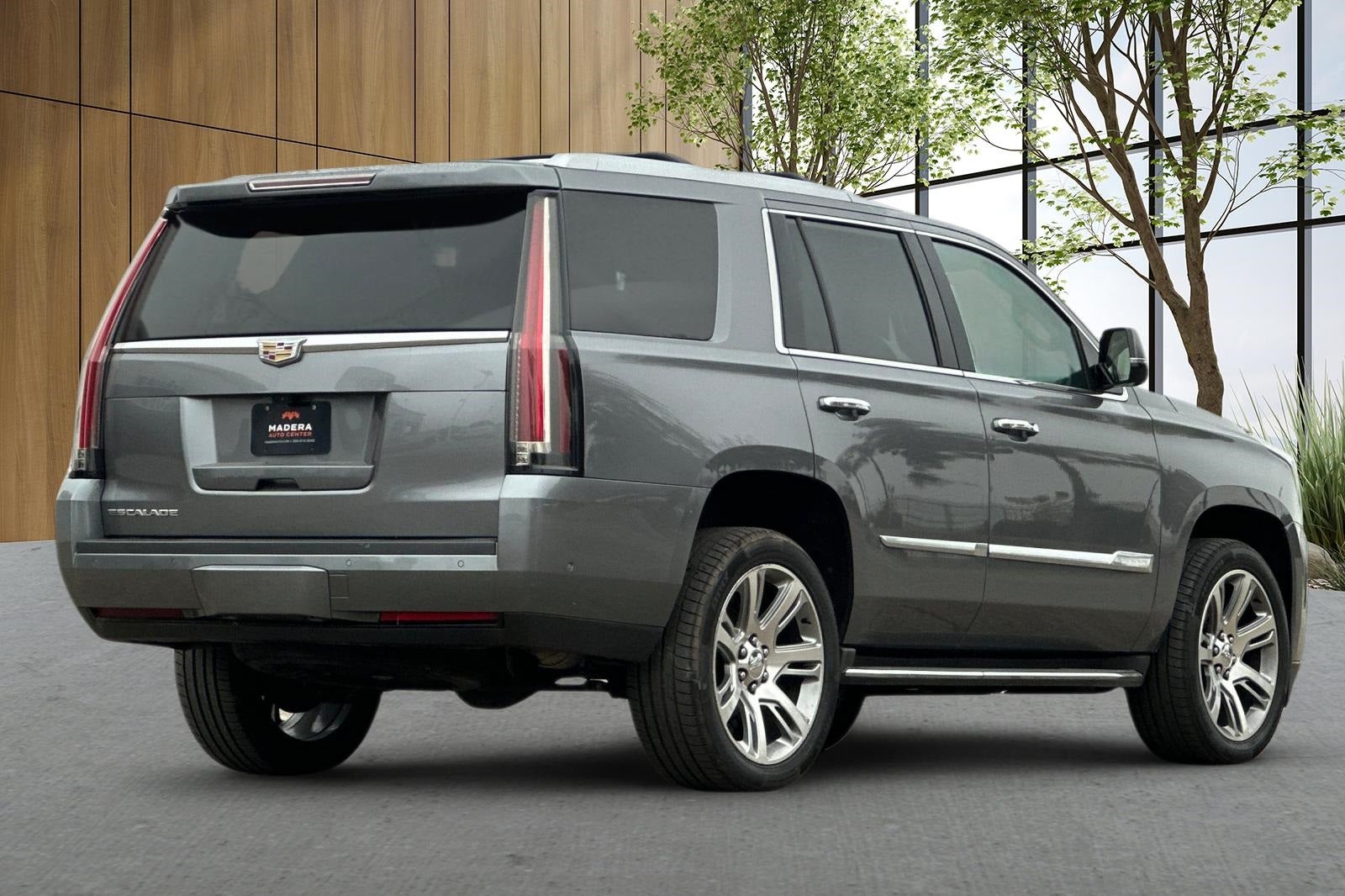2020 Cadillac Escalade Luxury