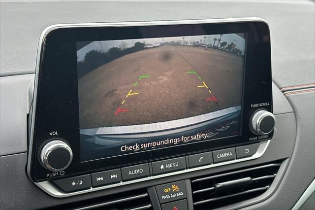 2022 Nissan Altima 2.5 SR