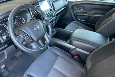 2023 Nissan Titan SV