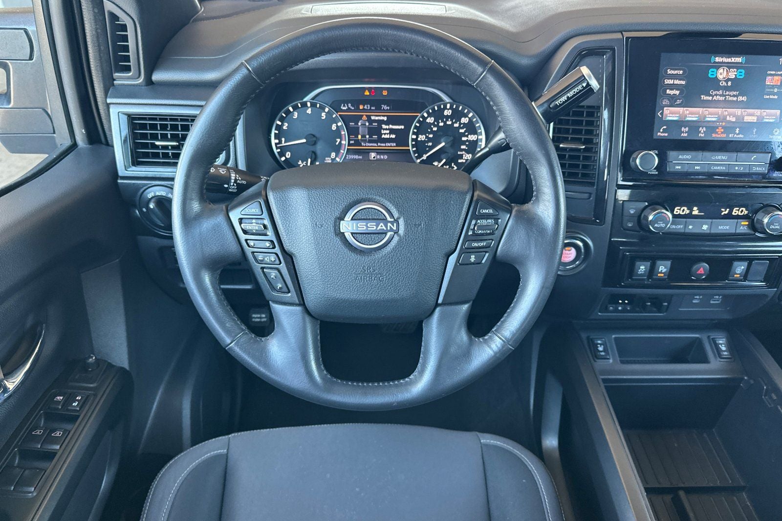 2023 Nissan Titan SV
