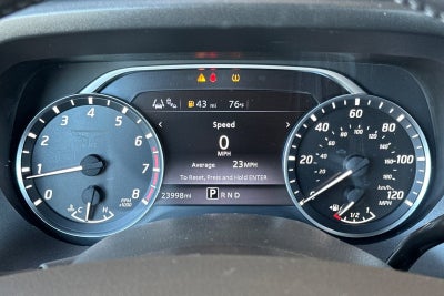 2023 Nissan Titan SV