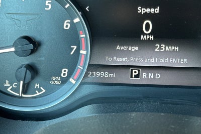 2023 Nissan Titan SV