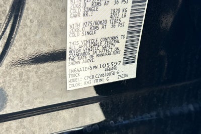 2023 Nissan Titan SV