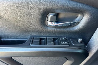 2023 Nissan Titan SV