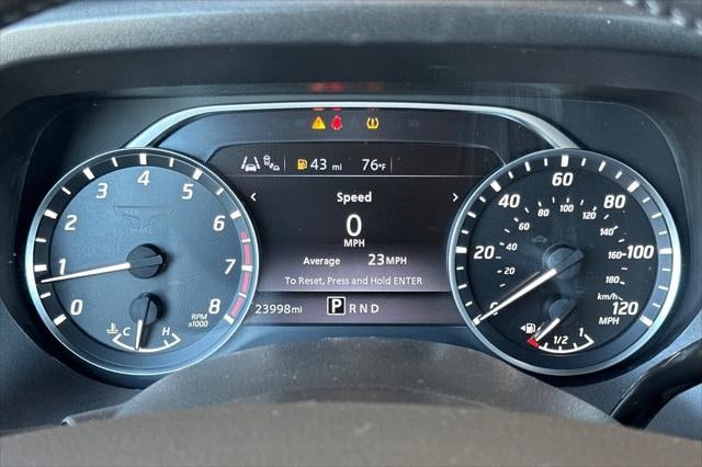 2023 Nissan Titan SV