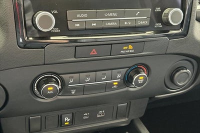 2022 Nissan Frontier SV