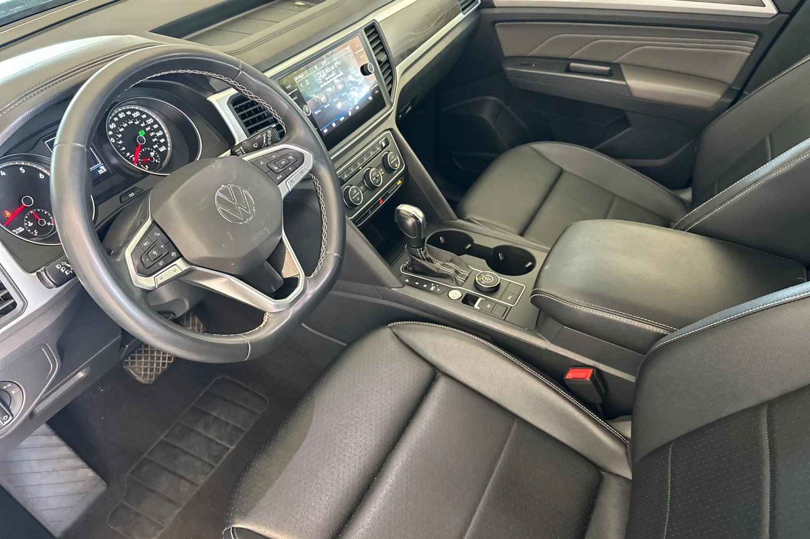 2021 Volkswagen Atlas 3.6L V6 SE w/Technology