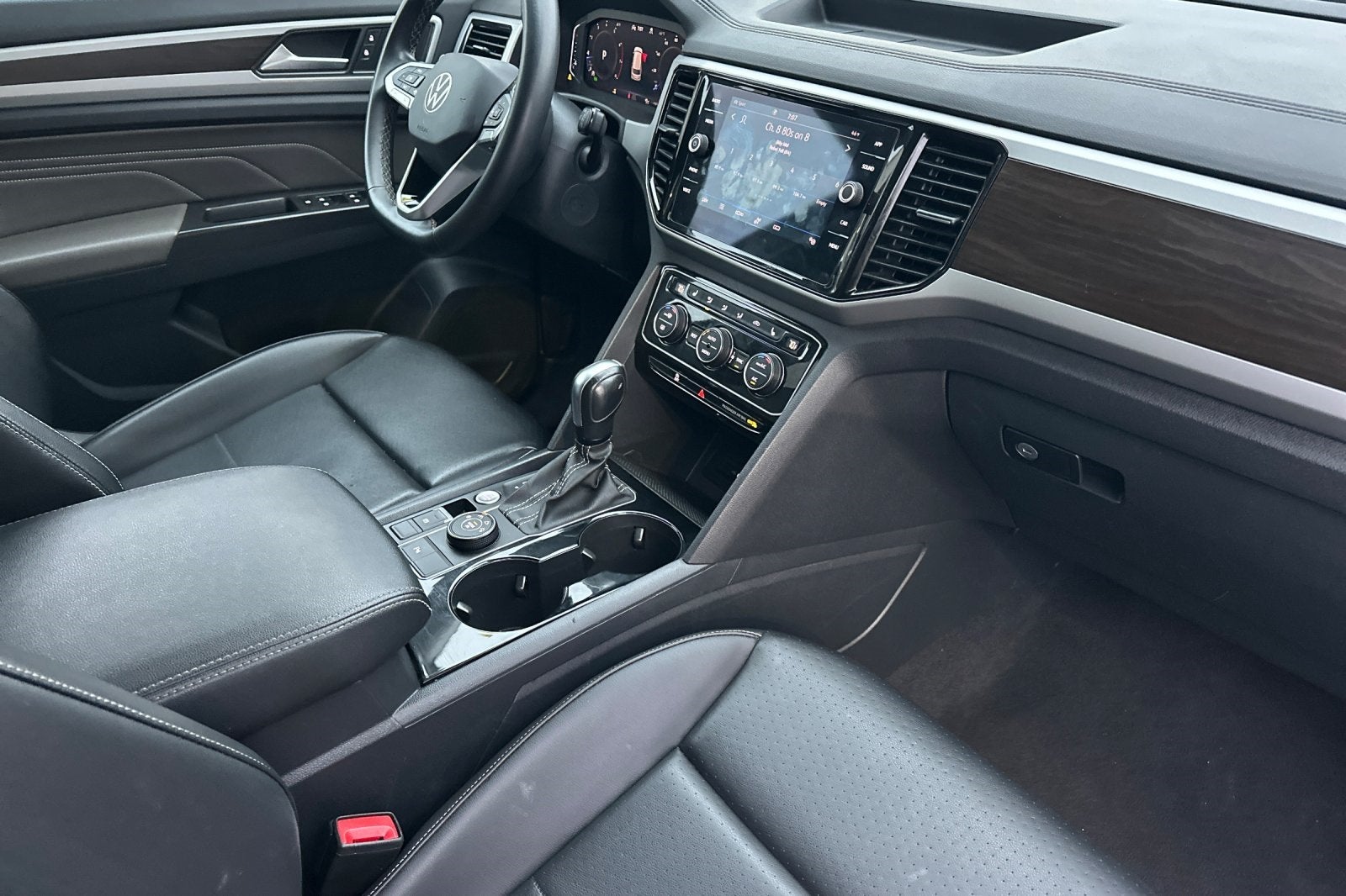 2022 Volkswagen Atlas 3.6L V6 SE w/Technology