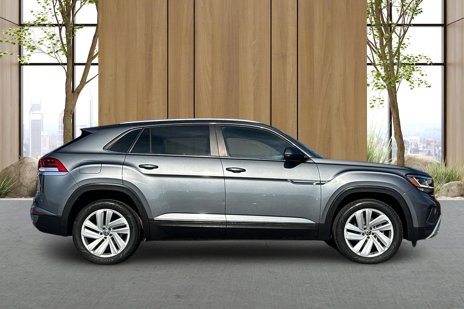 2021 Volkswagen Atlas Cross Sport 2.0T SE w/Technology