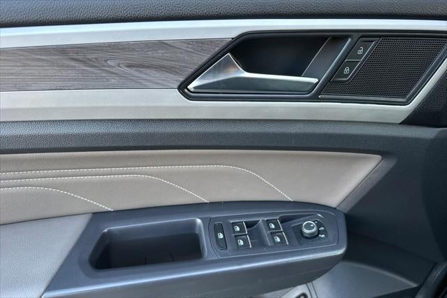 2021 Volkswagen Atlas Cross Sport 2.0T SE w/Technology